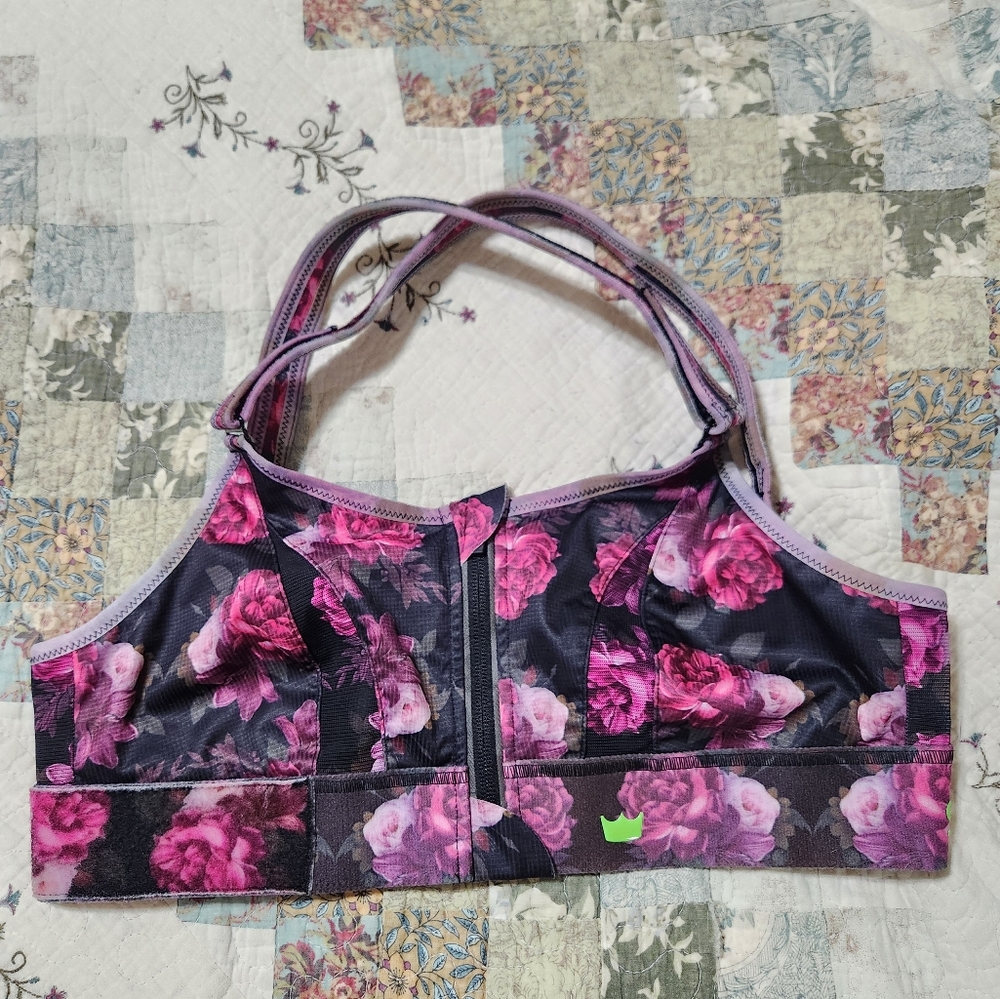 SheFit Medium High Impact bra roses